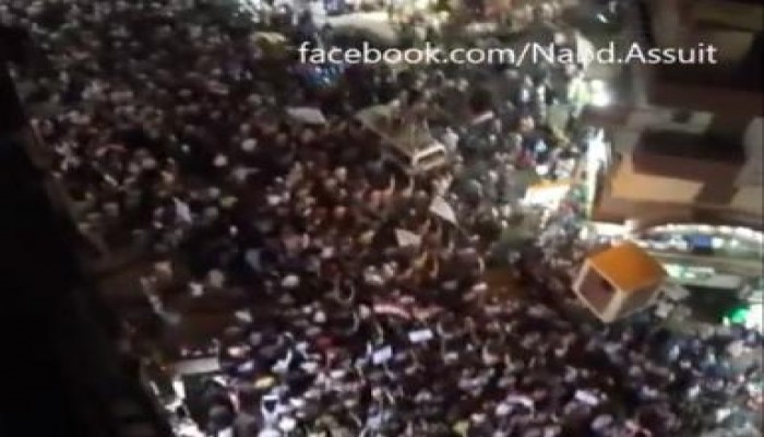 بالفيديو .. أسيوط - أعداد مهولة في الشوارع رفضا للانقلاب