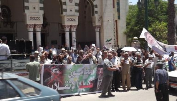 مسيرة للنقابات المهنية بأسيوط لدعم الشرعية