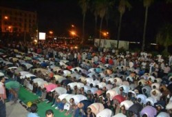 مئات الألاف فى إفطار مليوينة" ليلة القدر" بالقائد إبراهيم