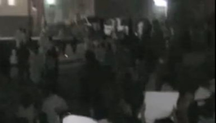 بالفيديو هروب محافظ البحر الاحمر  ومدير الأمن خوفا من متظاهري ضد الانقلاب