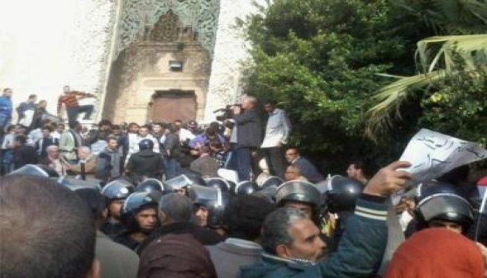 بلطجية العسكر انتهكوا حرمات بيوت الله