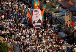 عودة الحشود  المليونية مرة أخري لميدان رابعة  للبدء في فعاليات مليونية النصر والتمكين