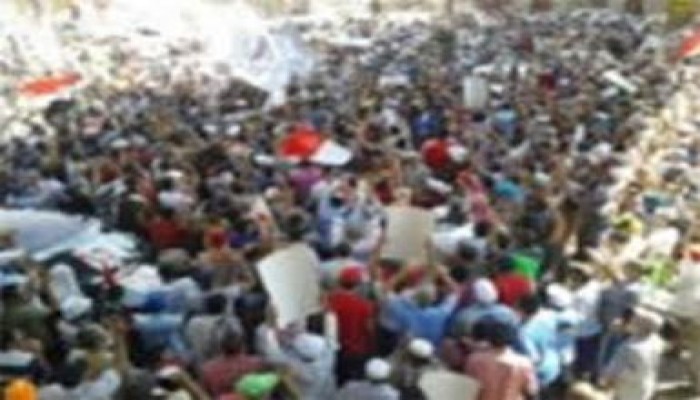 مئات الآلاف في مسيرة مسجد الرحمن الرحيم