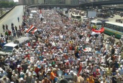 مئات الالاف برمسيس دعما للشرعية ورفضا للانقلاب