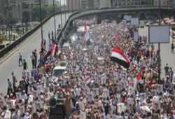 شلل مروي بالقاهرة بسبب اجتماع مسيرات تأييد الرئيس