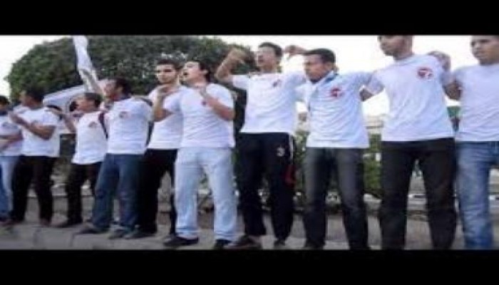 أولتراس نهضاوي يشعل حماس المعتصمين في  رابعة  لحظة وصوله