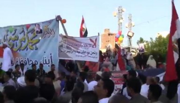 بالفيديو أنشودة رائعة من احتفالات معتصمي الشرعية بالعيد من ميدان الساعة بقنا