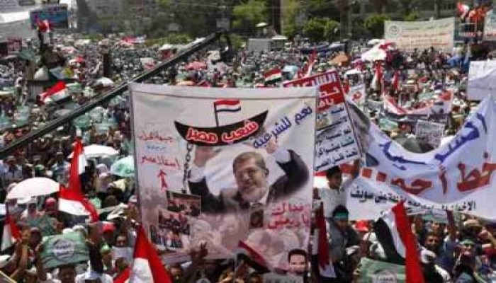 هدية للثوار من أسوان إلي الإسكندرية بالفيديو نافذة مصر تقدم أنشودة أحلف بالله