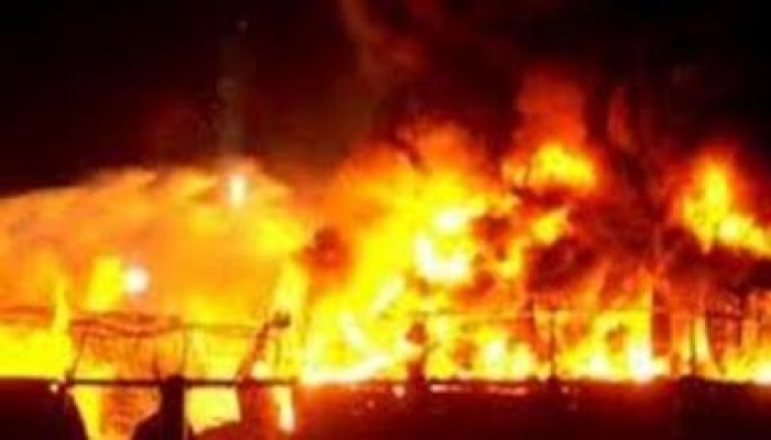 إشعال النيران بقسم "حوش عيسى" بالبحيرة بعد قتل الشرطة لمواظنين