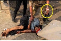 صورة وتعليق ...قتله ثم أخذ سلاحه