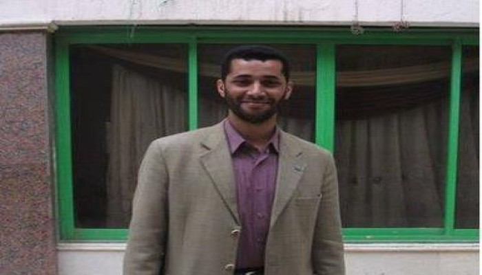 بالفيديو الالاف بسبرباى يشيعون جنازة الشهيد محمد العزب