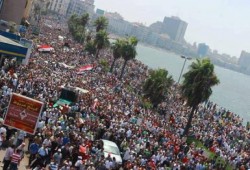 مليون متظاهر في الاسكندرية في جمعة الغضب والهتاف "يسقط يسقط حكم العسكر"