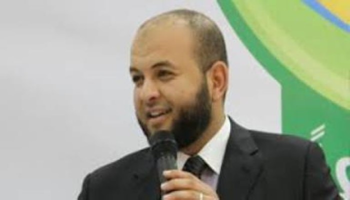 ترحيل الدكتور أحمد عارف لطره
