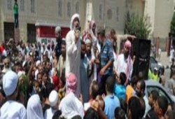 عشرات الآلاف من أهالي العريش يتظاهرون ضد حكم العسكر
