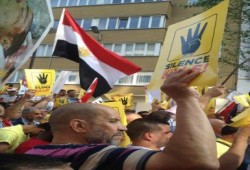 بالصور .. مظاهرات احرار وشرفاء الجالية العربية والاسلامية ببروكسل رفضا للانقلاب العسكري