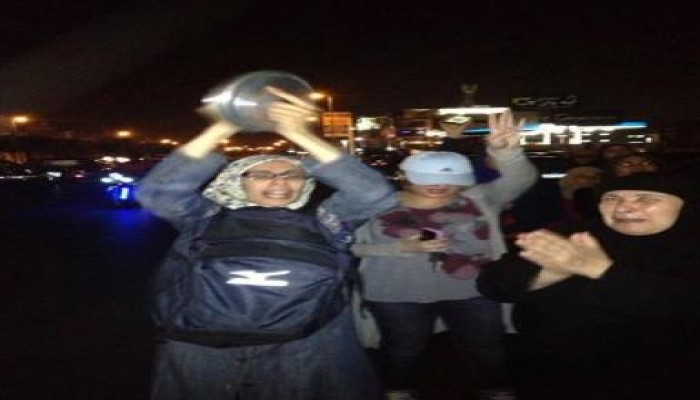 التجمع الخامس يكسر حظر التجوال ومشاركة نسائية من كافة مع حملة خبط في الحلل