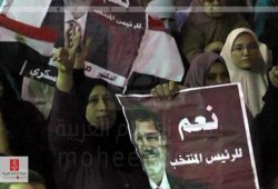 سيدة مصرية تقود الهتاف فى ميدان السيوف بالاسكندرية هؤلاء هن نساء مصر