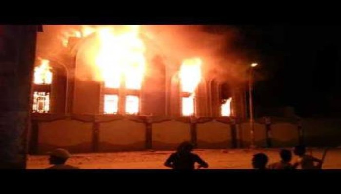 داخلية السيسي تعترف أن البلطجية هم من حرقوا الكنائس