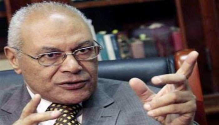 بالفيديو  : الدكتور العوا يفضح شيوخ العسكر