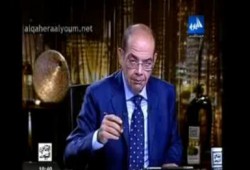 بالفيديو مواطن شريف يفضح إعلامي العار في قناة العاهرة والناس