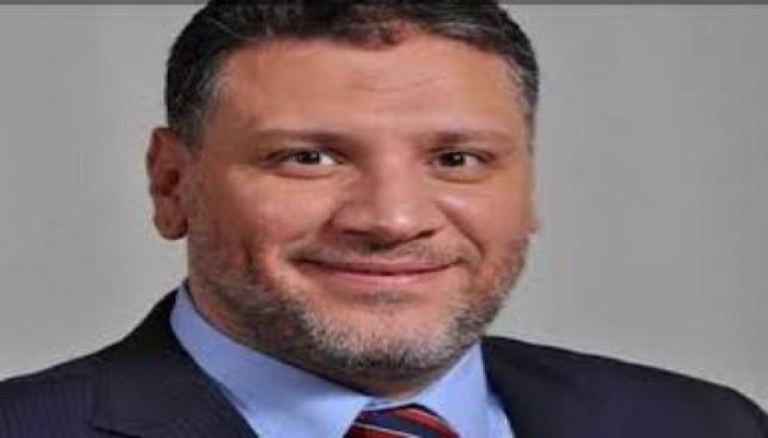 اعتقال الدكتور أسامة ياسين وزير الشباب المستقيل