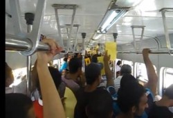 بالفيديو بالفيديو كلنا رابعة داخل ترام الإسكندرية