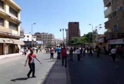 البلطجية والأمن يعتدون على مسيرات جمعة " الشعب يسترد ثورته " بدمنهور