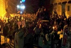 مسيرة ليلية تجوب شوارع  حوش عيسي بالبحيرة عشية مليونية "الانقلاب هو الارهاب"