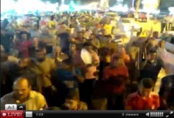 رغم الأحكام العسكرية أهالي السويس ينظمون مسيرات ليلية يوميا (فيديو)