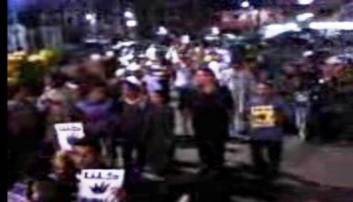 مسيرة ليلية بأبنوب أسيوط لرفض حكم العسكر وكسر حظر التجوال (فيديو)