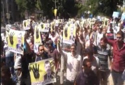 بالفيديو .. مسيرة حاشدة ضد العسكر في المنوفية ..  "الشعب يحمي ثورته"