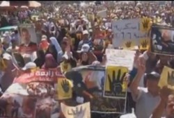 بالفيديو .. مئات الآلاف في 25 مسيرة بالإسكندرية فى مليونية "الشعب يحمي ثورتة"