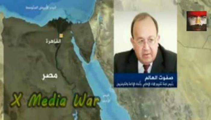 بالفيديو مذيعة الجزيرة مسحت الأرض بصفوت العالم-رئيس التقييم الإعلامي بالأذاعة