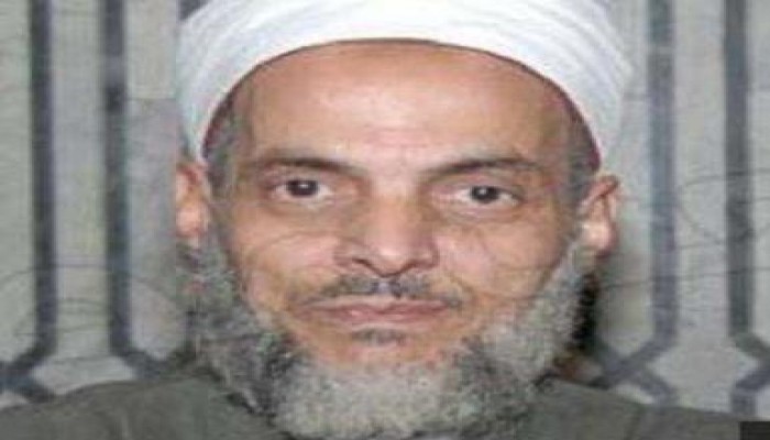 زوجة إمام مسجد الفتح: فصلوه وقطعوا راتبه وحلقوا لحيته في محبسه