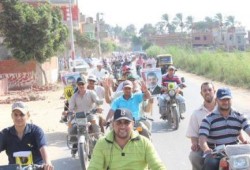 رغم حملة المداهمات مسيرة حاشدة بالدراجات النارية في الشرقية