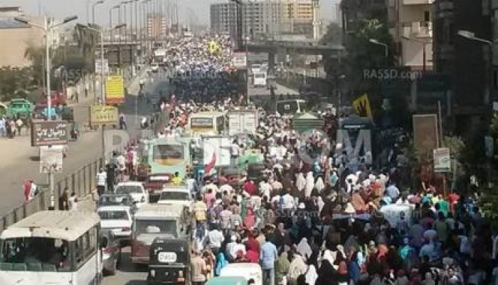 مسيرة شبرا الخيمة تصل كوبري مسطرد وتفاعل شعبى كبير