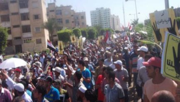 آلاف من الثوار في ميادين بورسعيد