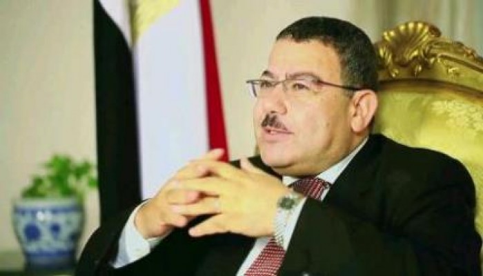 د.سيف الديـن عبدالفتاح:‏ أيها المتلونون... فنيتم وأنتم أحياء!!