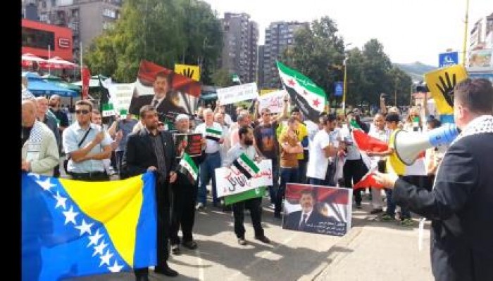 حصريا .. مسيرة اليوم في البوسنة والهرسك بمدينة زينيتسا لمساندة الثورة في مصر وسوريا