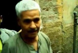 أقباط "دلجا" ينفون شائعات طردهم من القرية (فيديو)