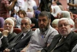 الجنايات التابع للانقلابين  تؤيد 4 أوامر بمنع "الإخوان" من التصرف فى أموالهم