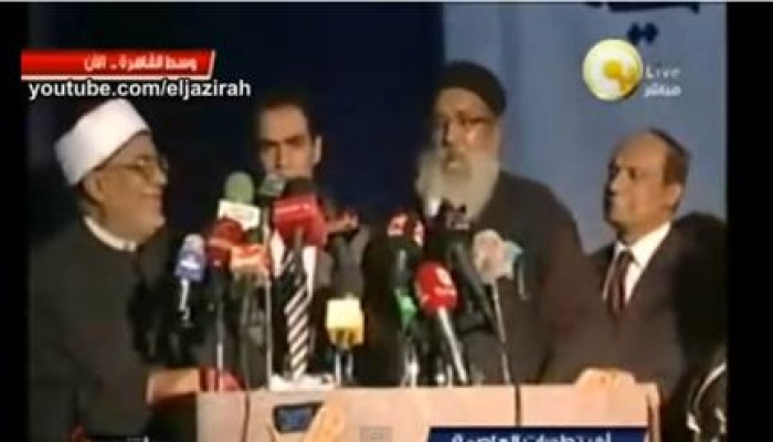 بالفيديو قس يسخر من الإسلام والجلباب الأبيض في حضور الأزهر