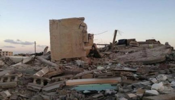جيش "السيسي" يهدم منزلي الشيخ ابراهيم المنيعي رئيس اتحاد قبائل سيناء ونجله (صور)