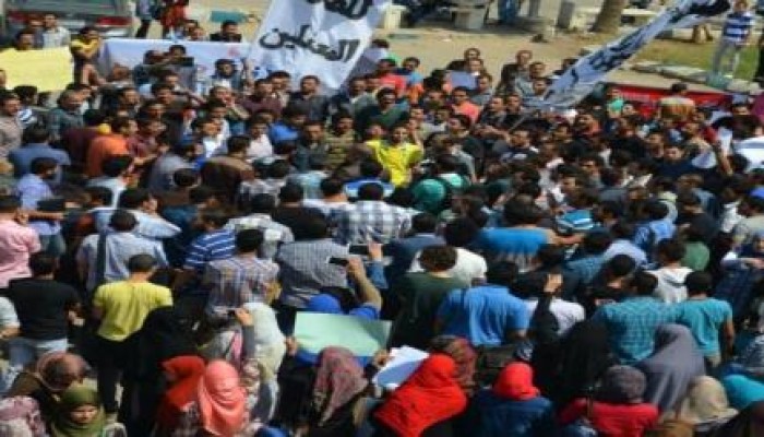 طلاب طب طنطا يواصلون انتفاضتهم القوية ضد الاعتقالات .. (صور)