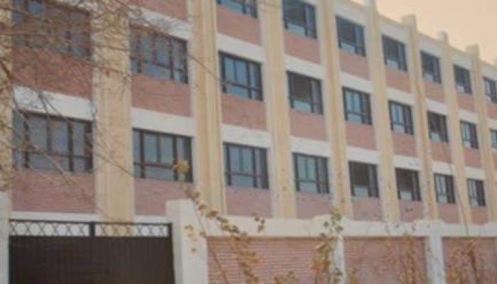 نقل 5 مدرسين بالمحلة الكبرى وإحالتهم إلى التحقيق .. لرفضهم إذاعة "تسلم الأيادى" فى الطابور