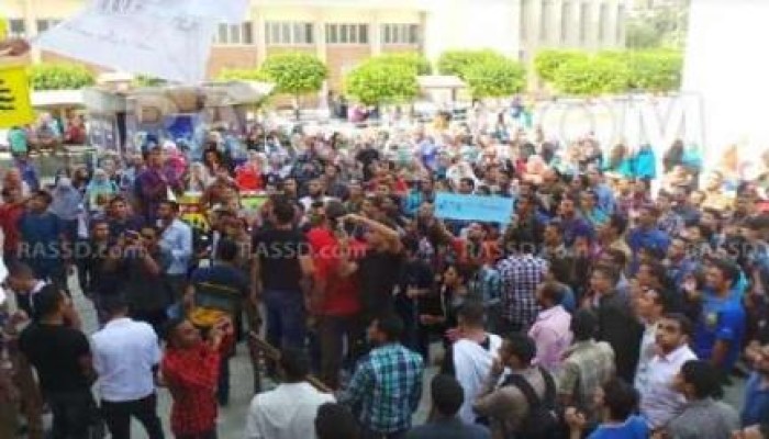 تظاهرات حاشدة بجامعة المنيا لرفض الانقلاب