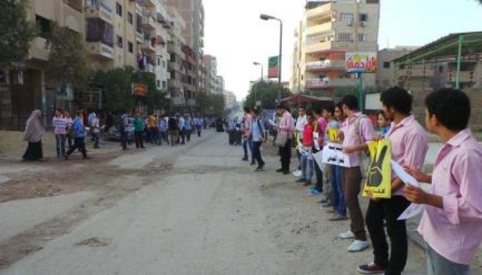 طلاب المعهد العالي للهندسة بمدينة 15 مايو يتظاهرون رفضا للاتقلاب