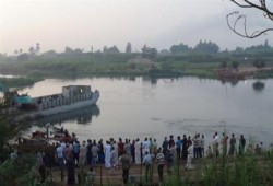 وفاة أكثر من 12 طالب غرقاً بالمعدية في قنا