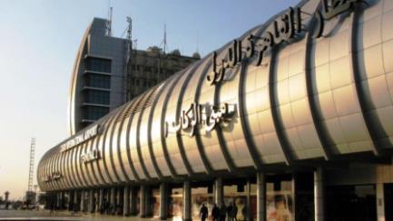 مصادر بالمطار: أوامر بتجهيز طائرة خاصة للاقلاع في غضون ساعات.. وإيقاف جميع الرحلات