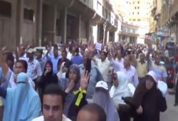 "إعلام كداب سلمية مش إرهاب" هتاف أهل المندرة بالاسكندرية في انتفاضتهم اليوم (فيديو)